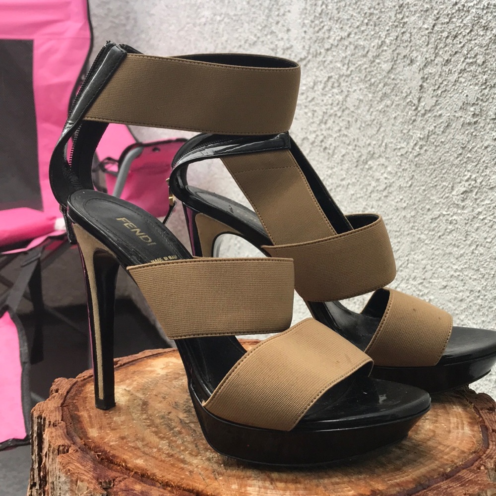 Fendi Tan Pump